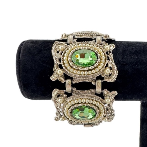 Vintage Ornate Panel Bracelet - Picture 5 of 7